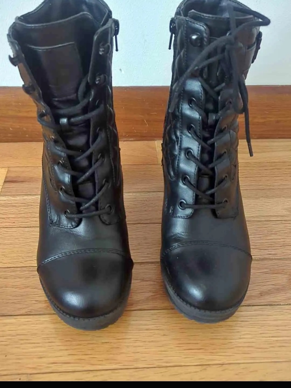 G by Guess Women's Black Lace-Up Combat Boots with Side Zippers - Picture 1 of 5